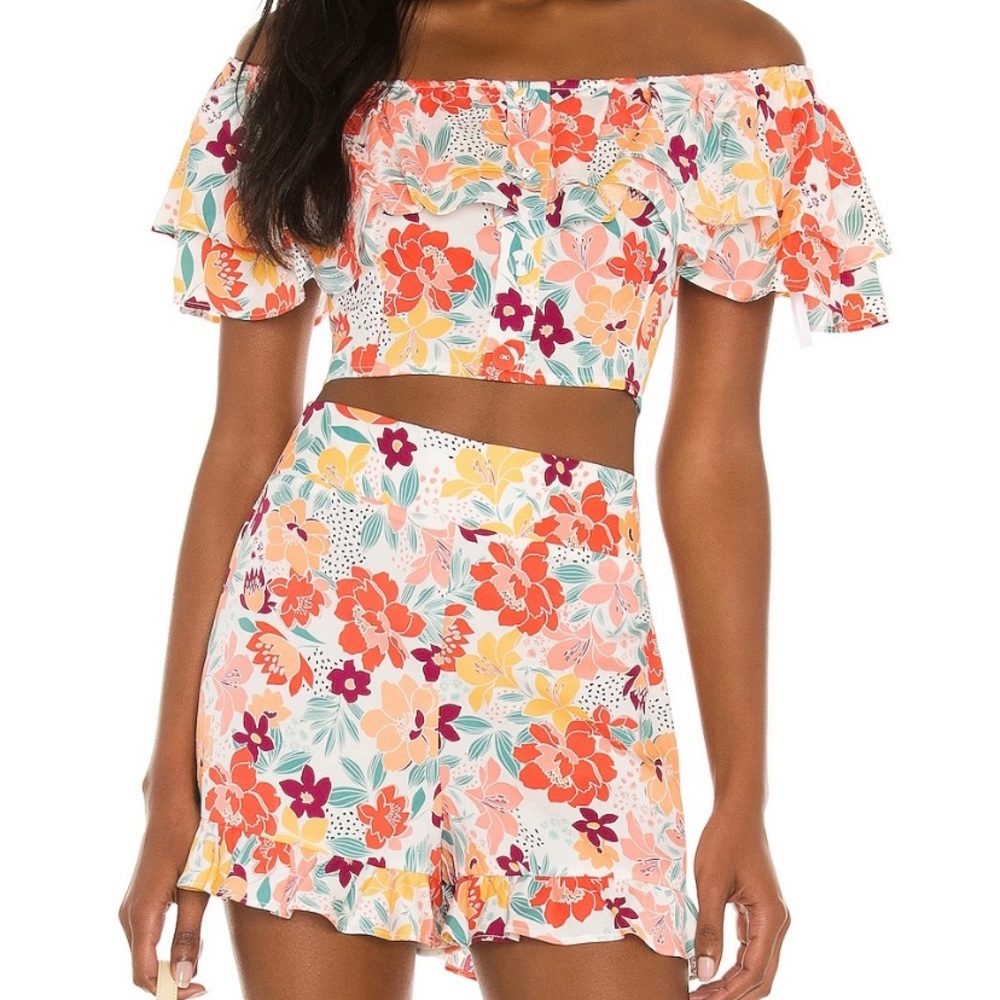 Bcbg floral crop top and short set
